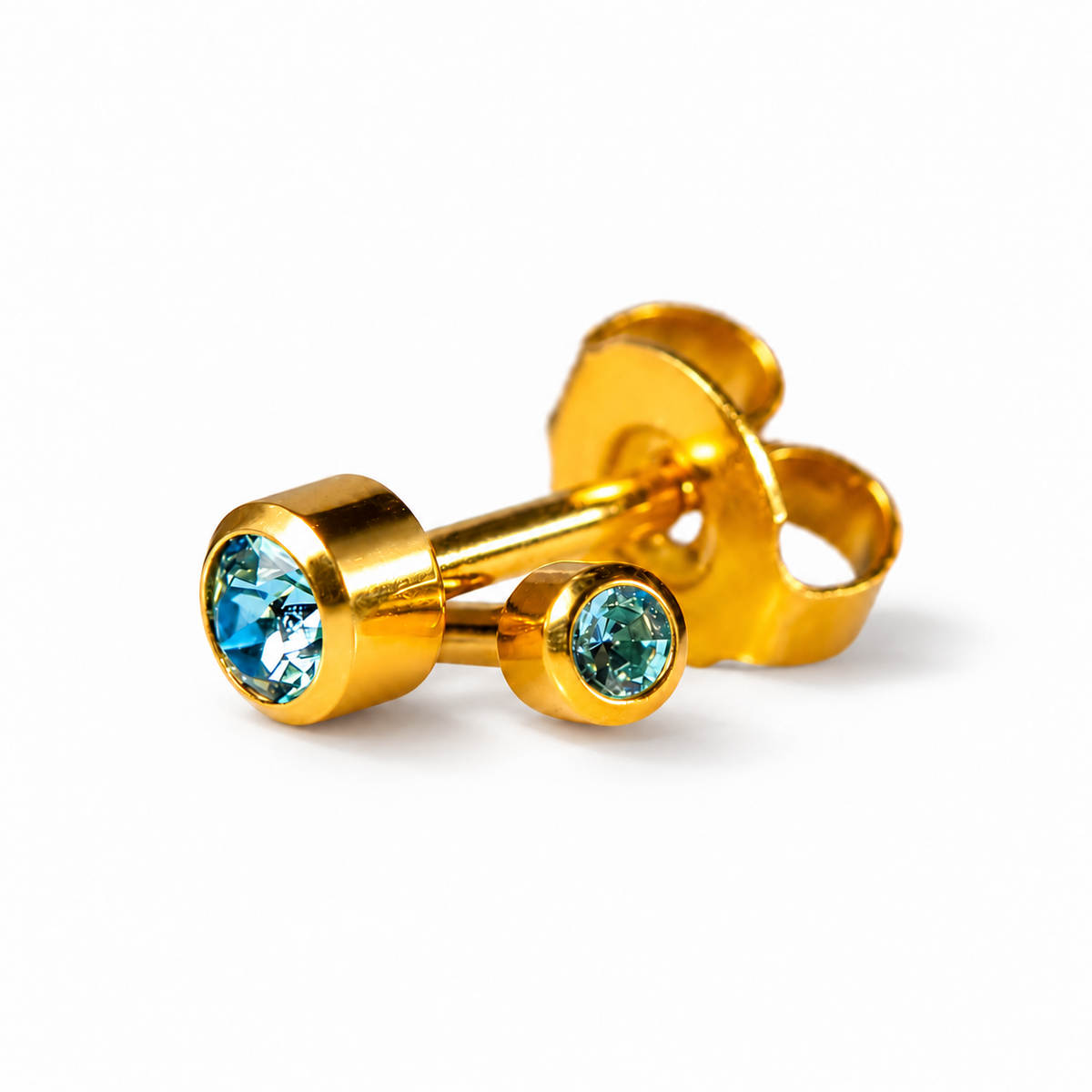 Caflon Mini Aquamarine 3mm stud earrings with light blue stone, gold plated