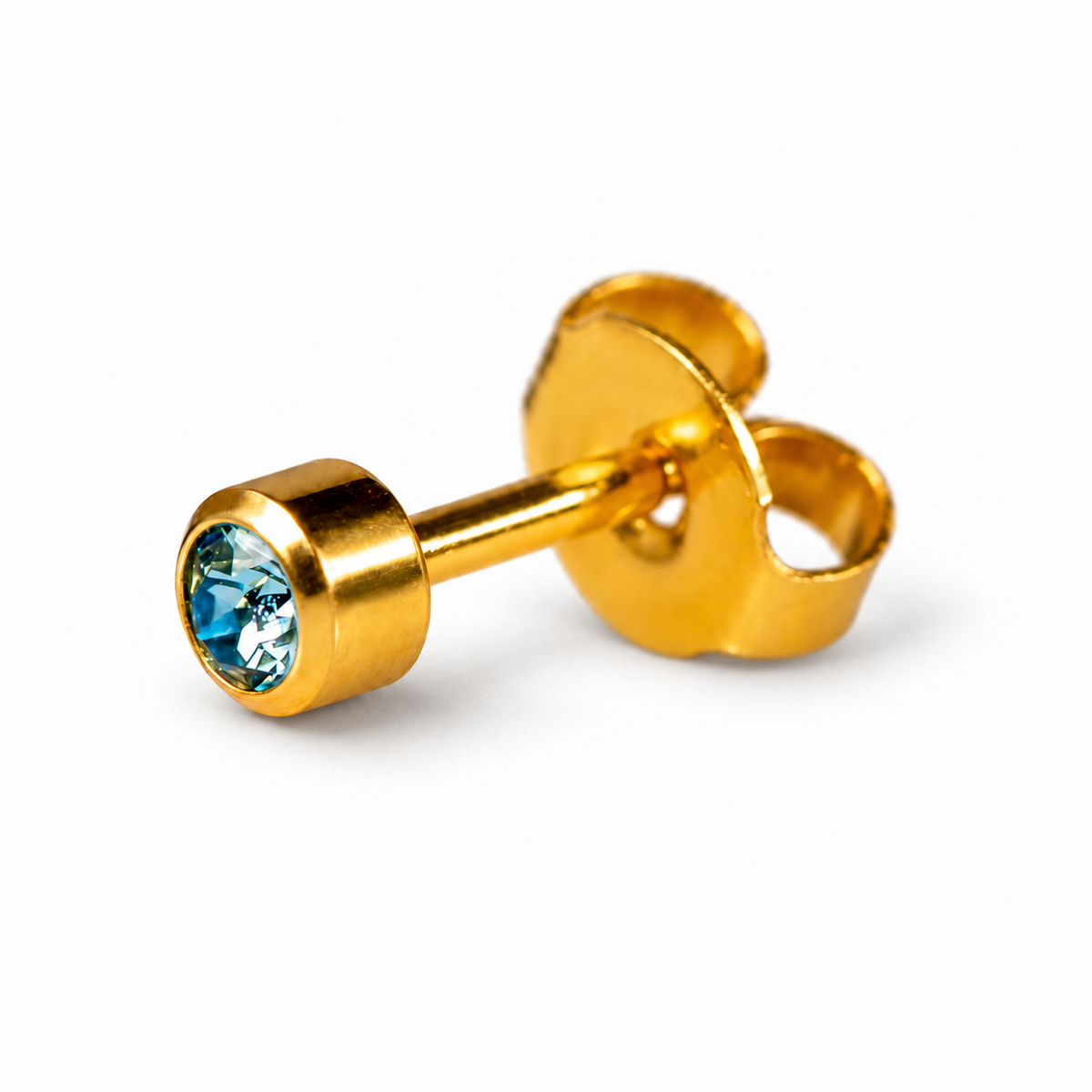 Caflon Aquamarine 4mm stud earrings with light blue stone, gold plated