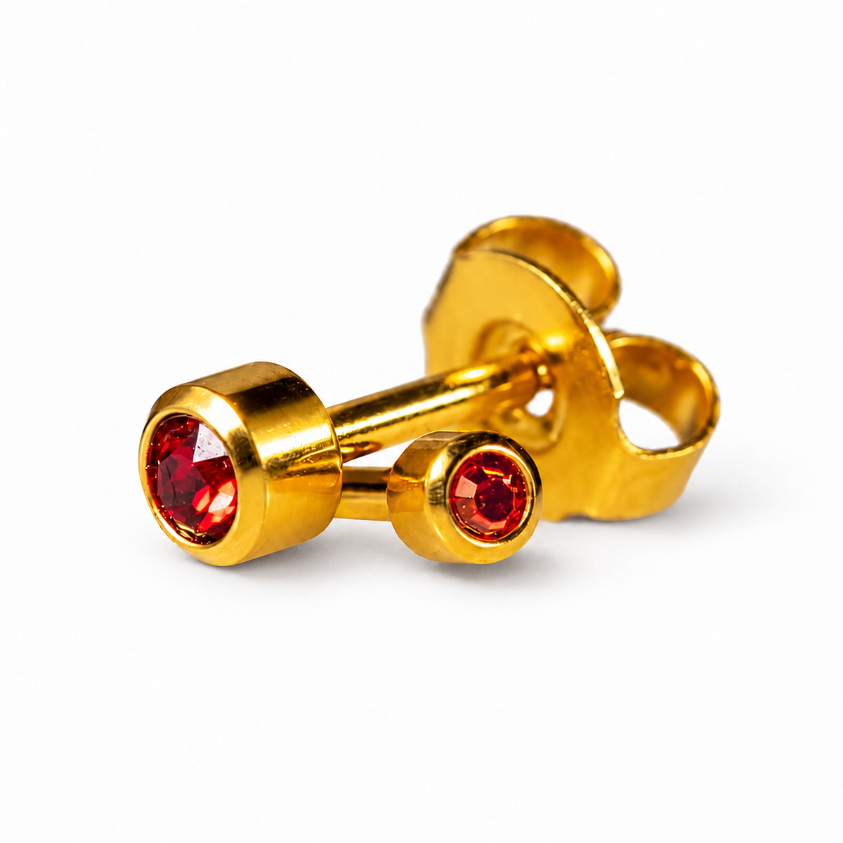 Caflon Mini Amethyst 3mm stud earrings with purple stone, gold plated